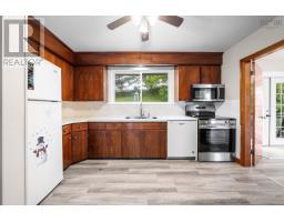 Family room - 43 Lynn Drive, Dartmouth, NS B2Y3V8 Photo 9