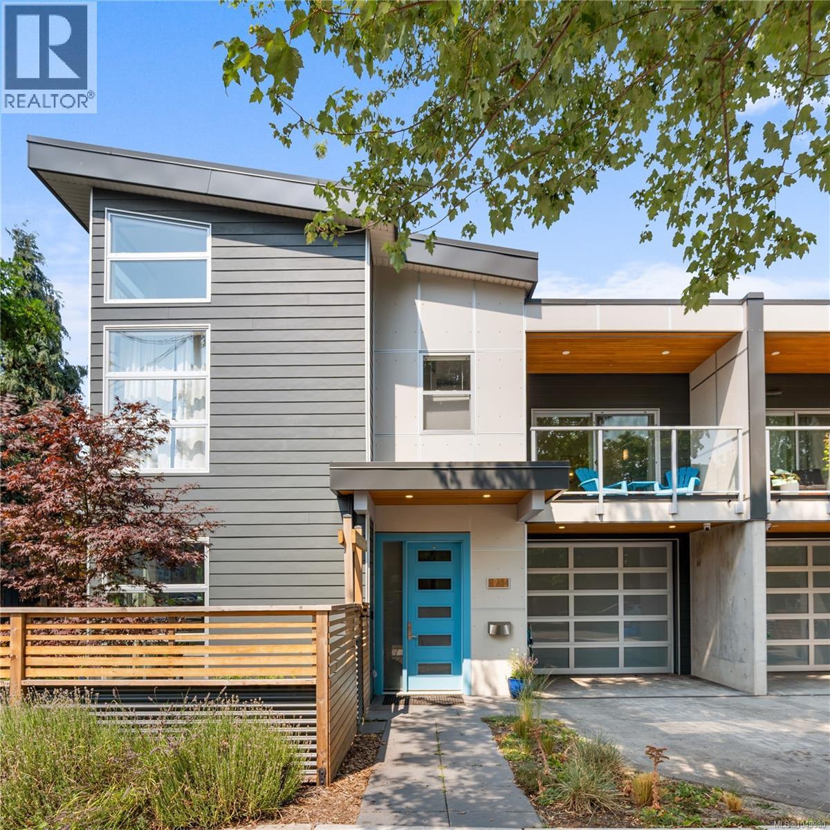 1704 Coronation Ave - Image 34