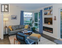 Living room - 1704 Coronation Ave, Victoria, BC V8R1X2 Photo 10