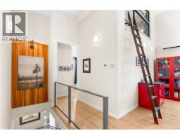 1704 Coronation Ave, Victoria, BC V8R1X2 Photo 14