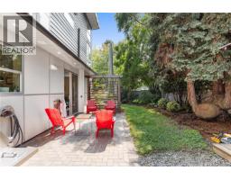 1704 Coronation Ave, Victoria, BC V8R1X2 Photo 28