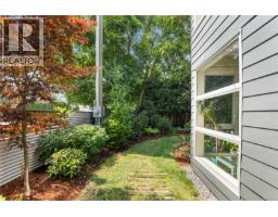 1704 Coronation Ave, Victoria, BC V8R1X2 Photo 30