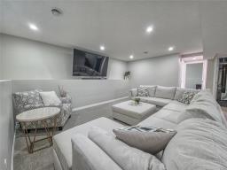 12 Derlago Drive, Brandon, MB R7B4J5 Photo 25