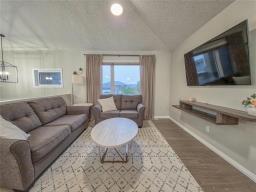 12 Derlago Drive, Brandon, MB R7B4J5 Photo 7