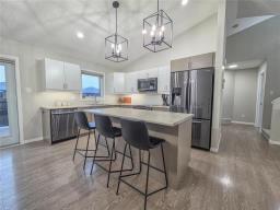 12 Derlago Drive, Brandon, MB R7B4J5 Photo 10