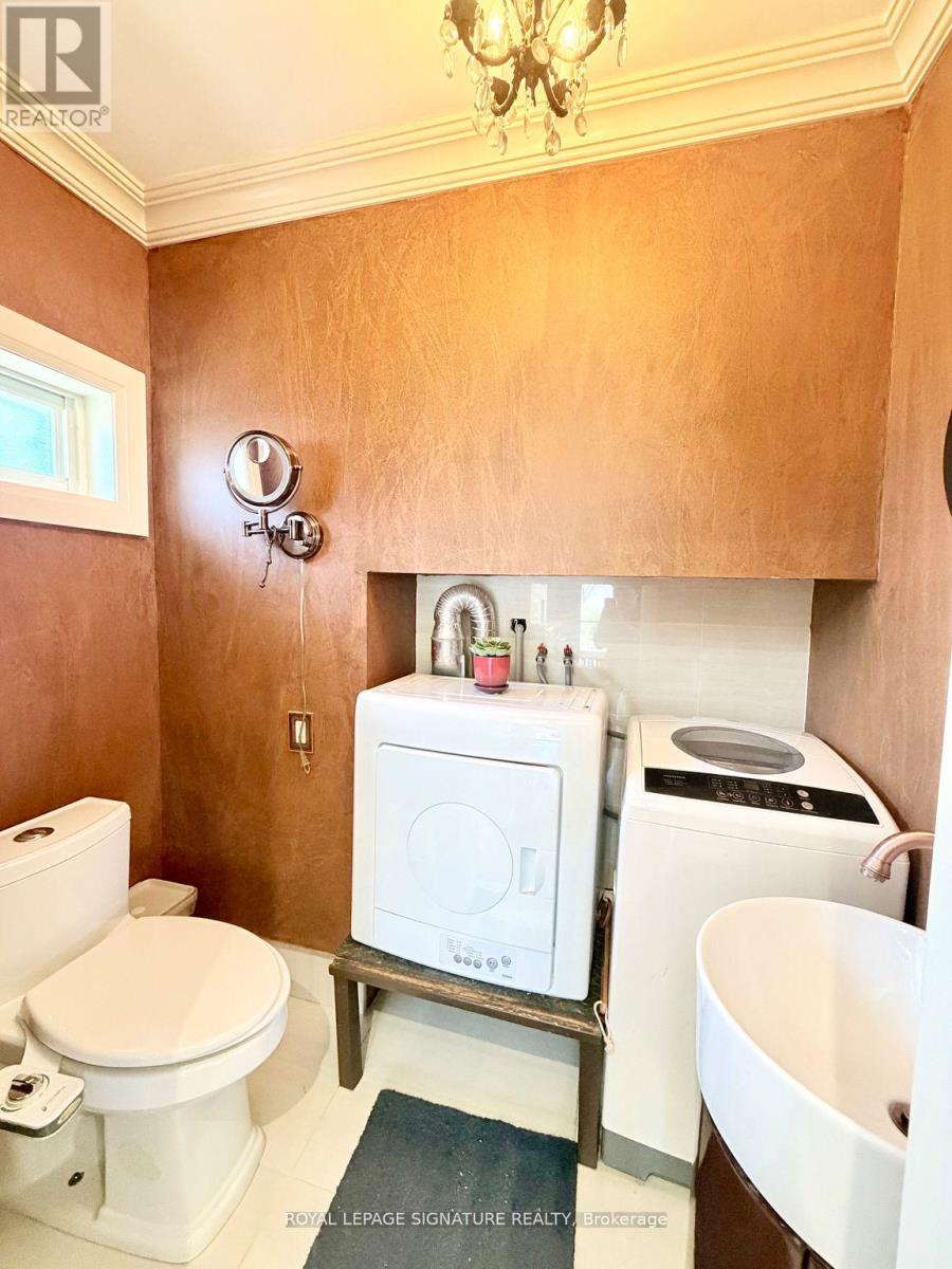 2263 HARCOURT CRESCENT - 14