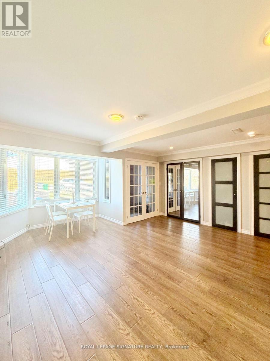 2263 HARCOURT CRESCENT - 25