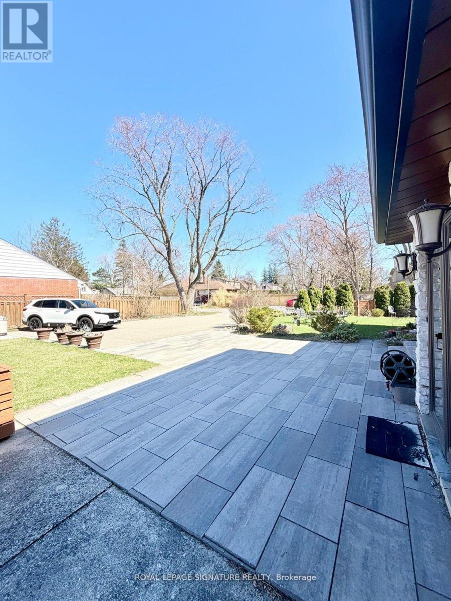 Photo of 2263 HARCOURT CRESCENT