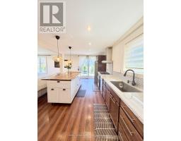 2263 Harcourt Crescent, Mississauga, ON L4Y1W3 Photo 12