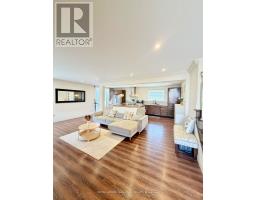 2263 Harcourt Crescent, Mississauga, ON L4Y1W3 Photo 6