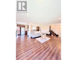 2263 Harcourt Crescent, Mississauga, ON L4Y1W3 Photo 8