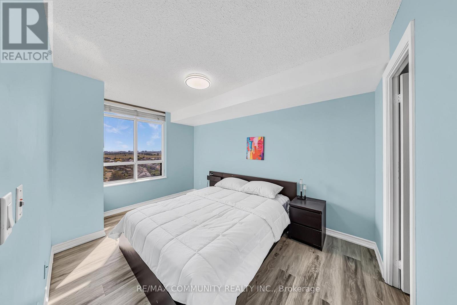 #1206A 710 HUMBERWOOD BOULEVARD - 27