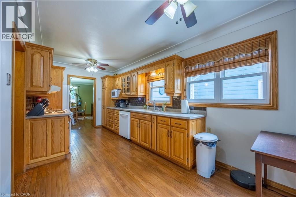 72 PINE Street - Image 11