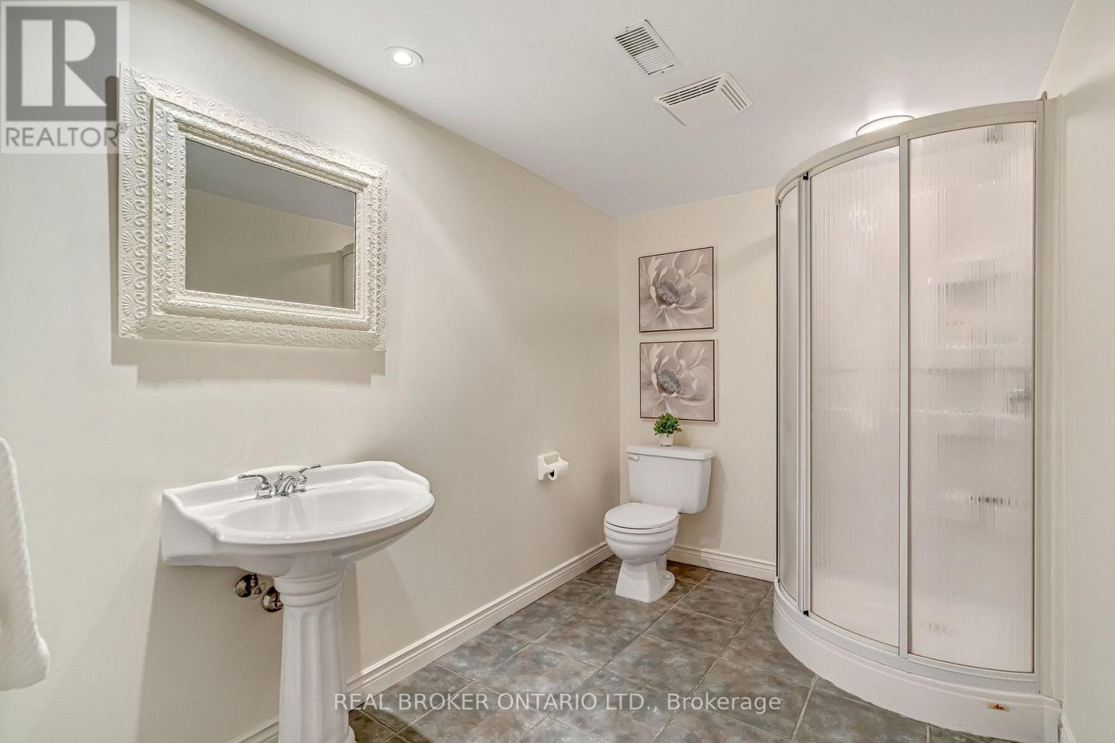 9 FLANDERS DRIVE - 38