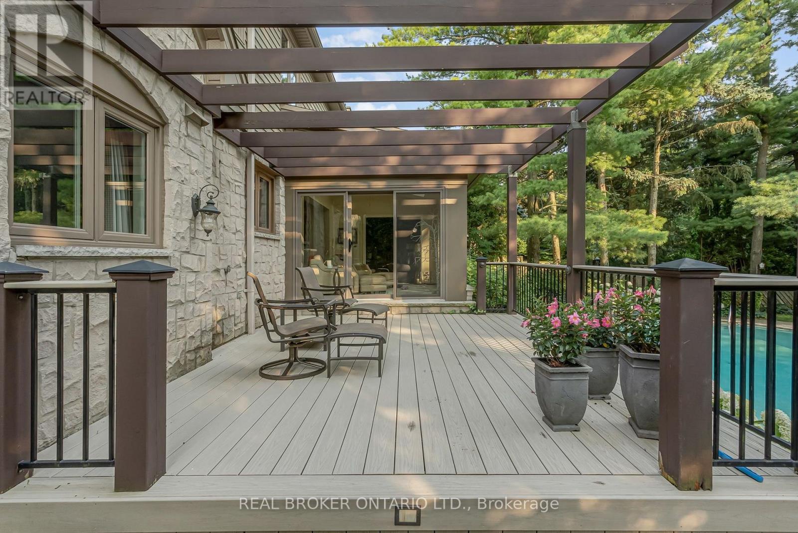 9 FLANDERS DRIVE - 42