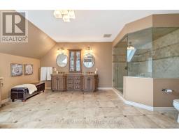 9 Flanders Drive, Hamilton, ON L8B0G6 Photo 32