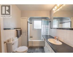 826 Lynwood Avenue, Sarnia, ON N7T7A4 Photo 11