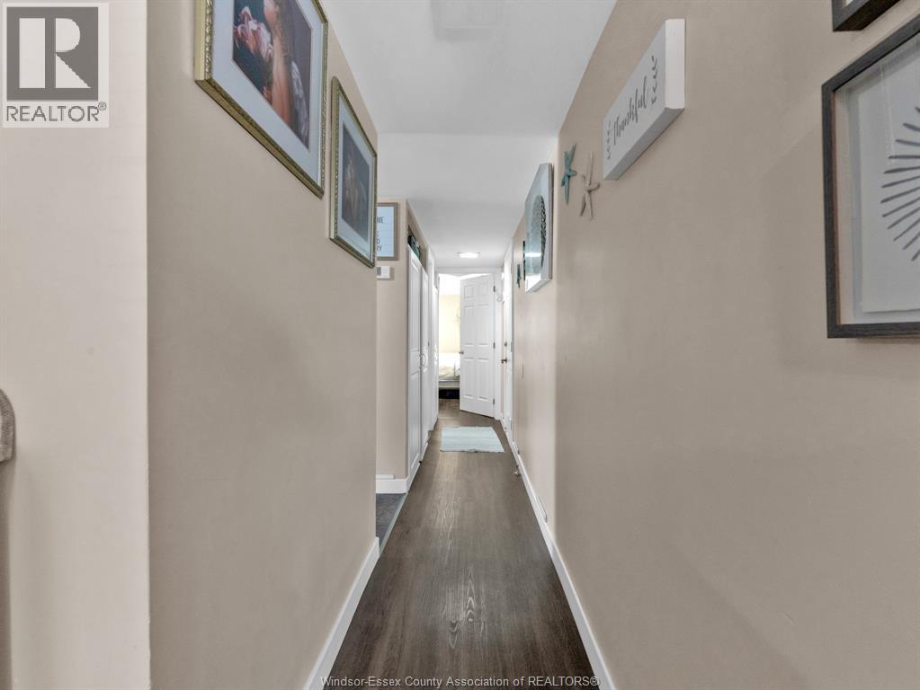 46 DIANE CRESCENT - 19