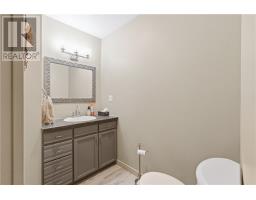 102 Cross Street, Lively, ON P3Y1M8 Photo 25