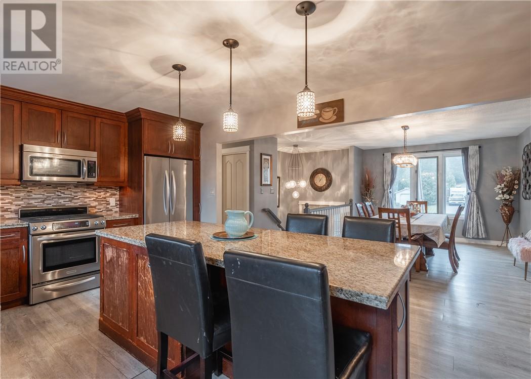 29 Carr Avenue - 10