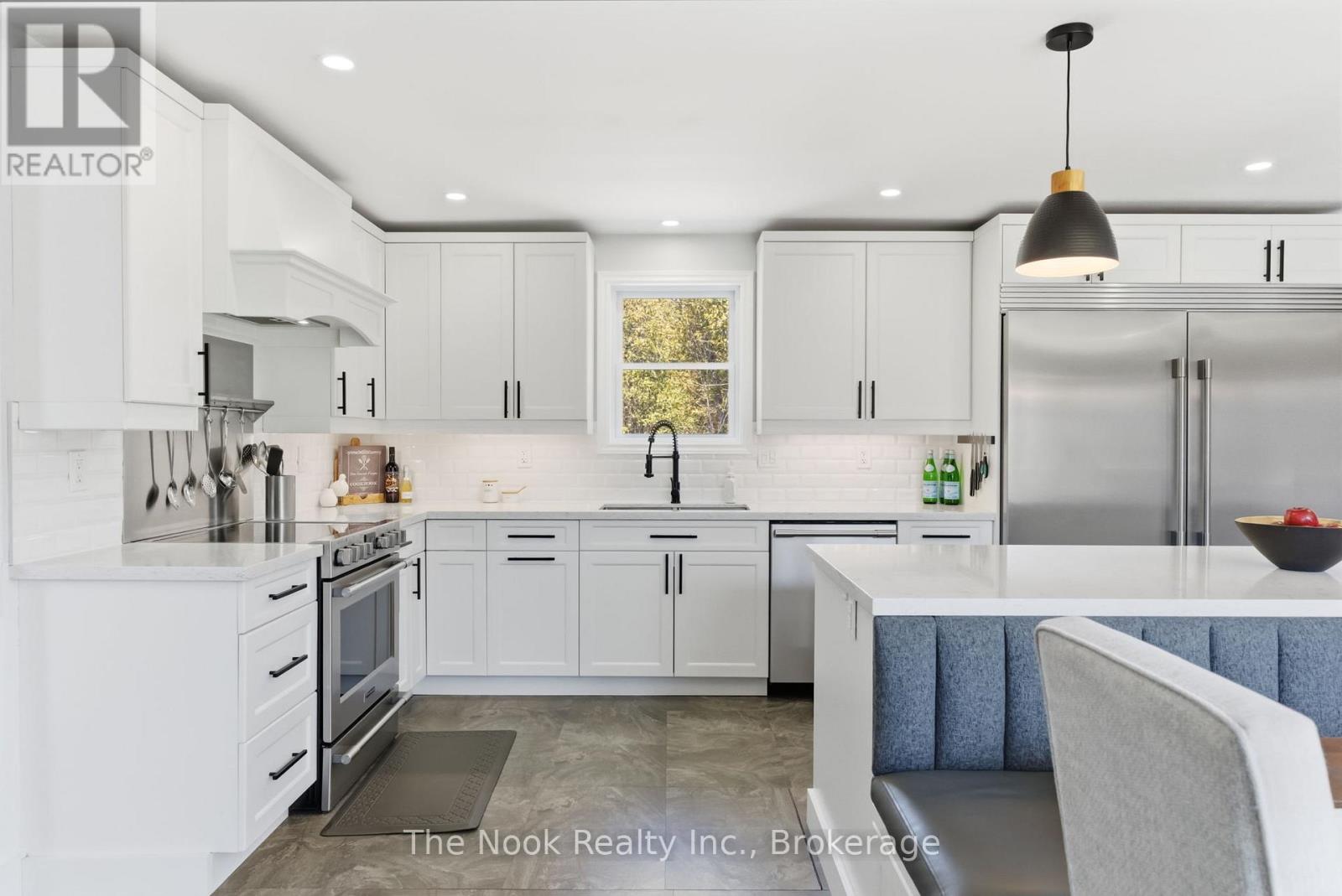 7704 Leskard Road, Clarington, ON photo 7