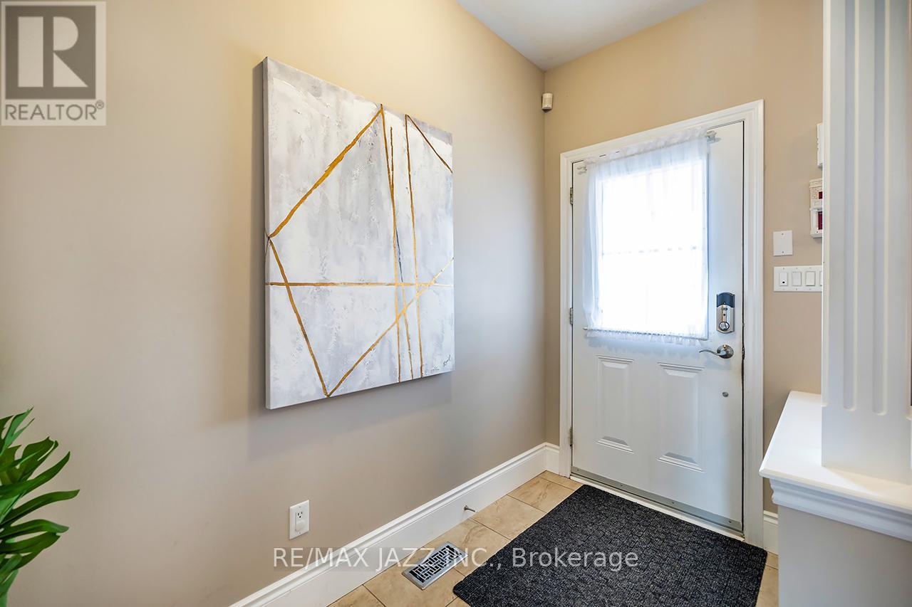 892 Barbados Street, Oshawa, ON photo 4