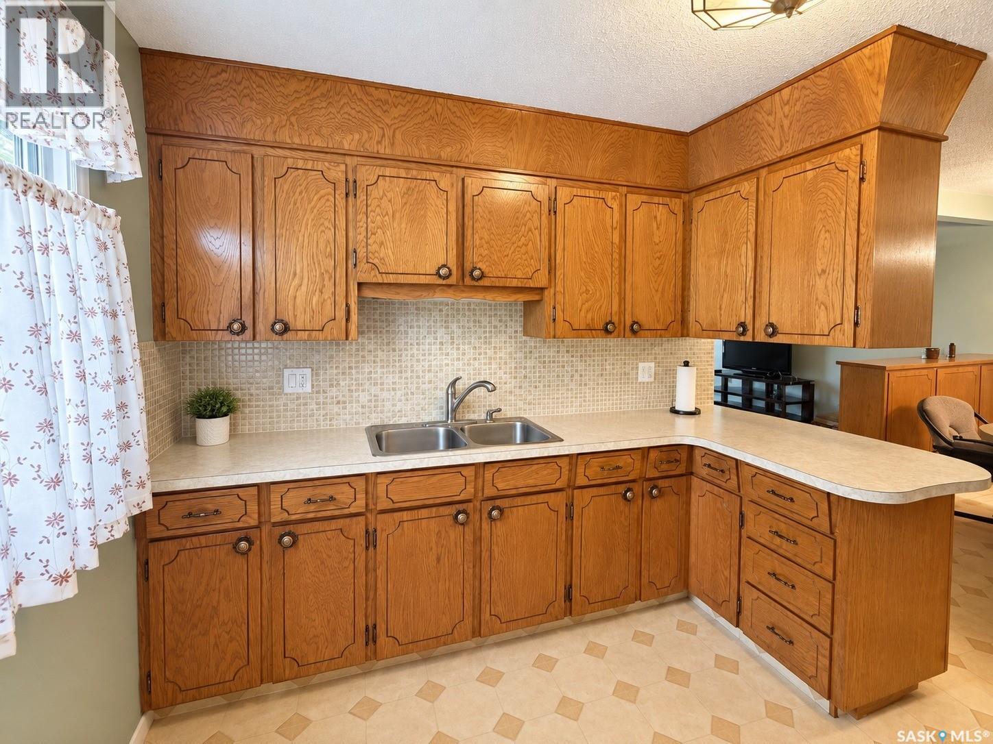 2754 MACKAY STREET, Regina — photo 8