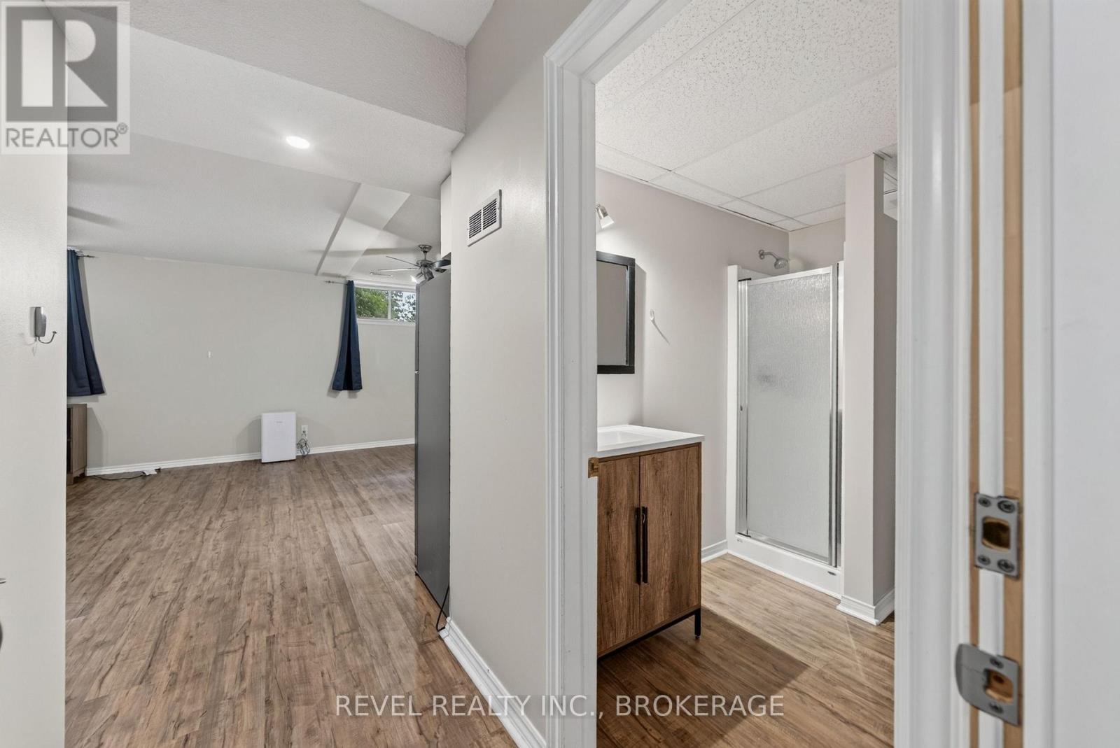 986 KILLARNEY CRESCENT - 22