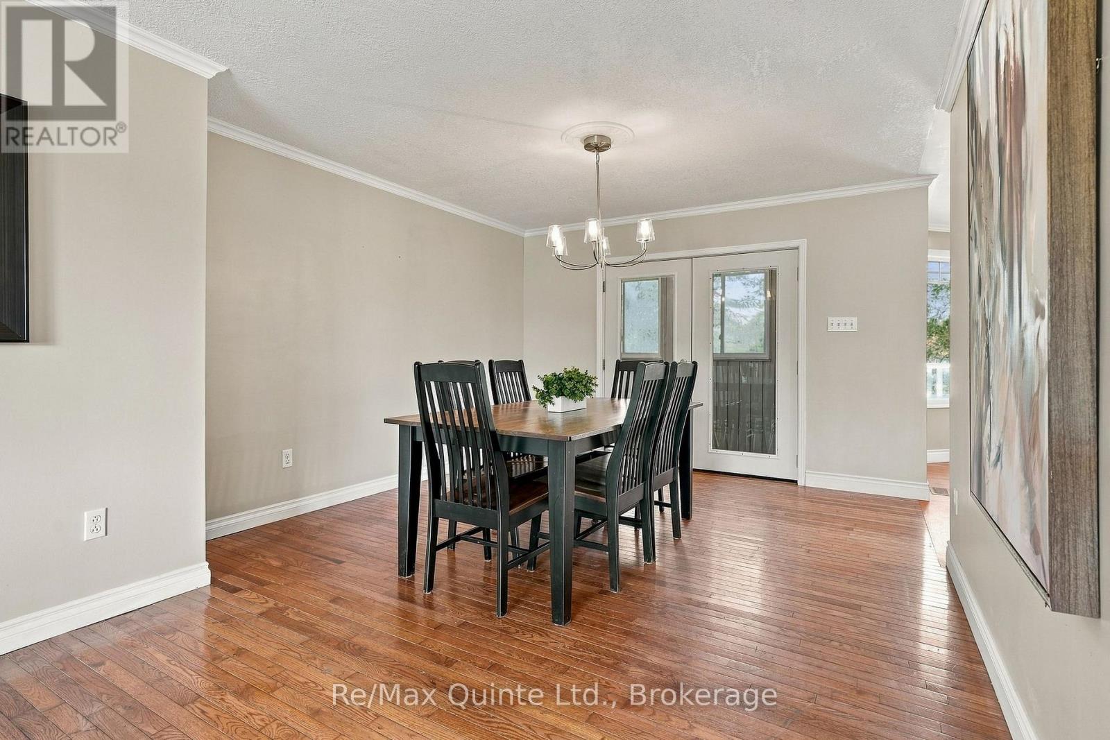 45 SILLS ROAD - 12