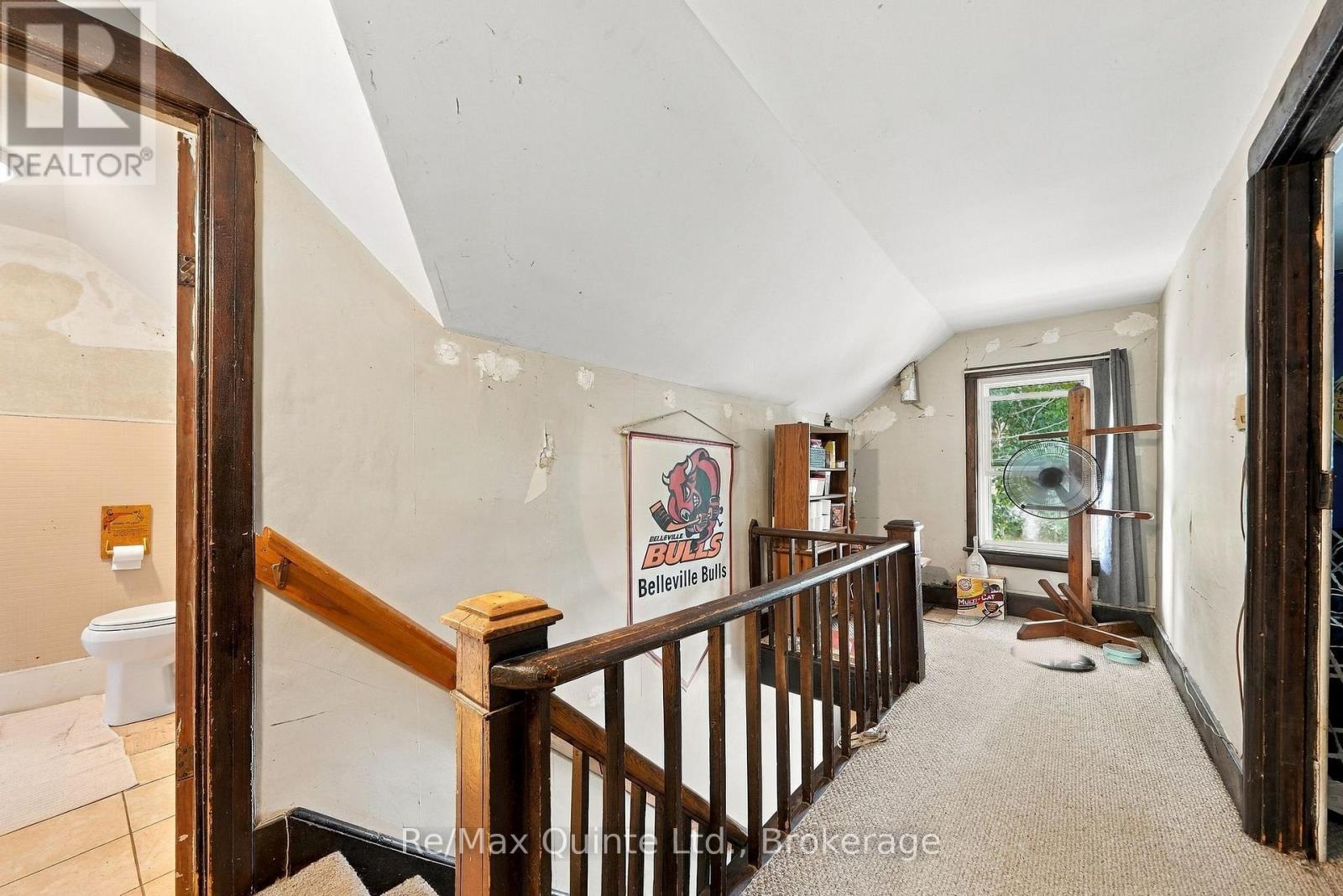 26 STRACHAN STREET - 12