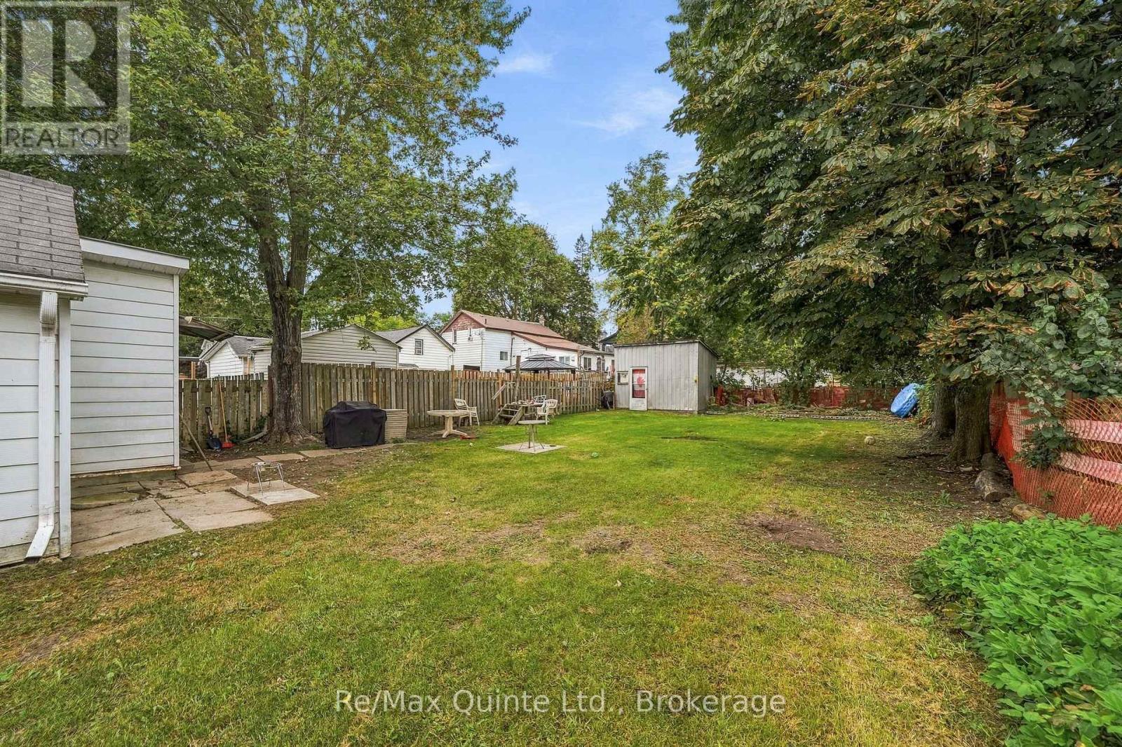 26 STRACHAN STREET - 18