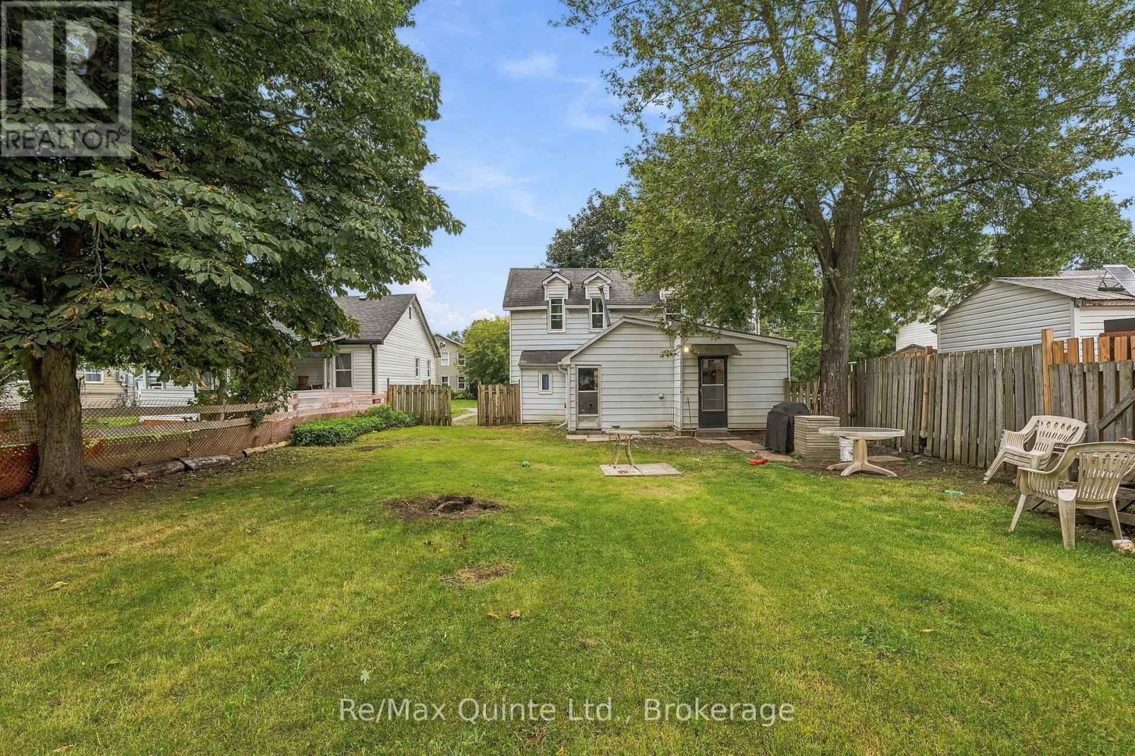 26 STRACHAN STREET - 20