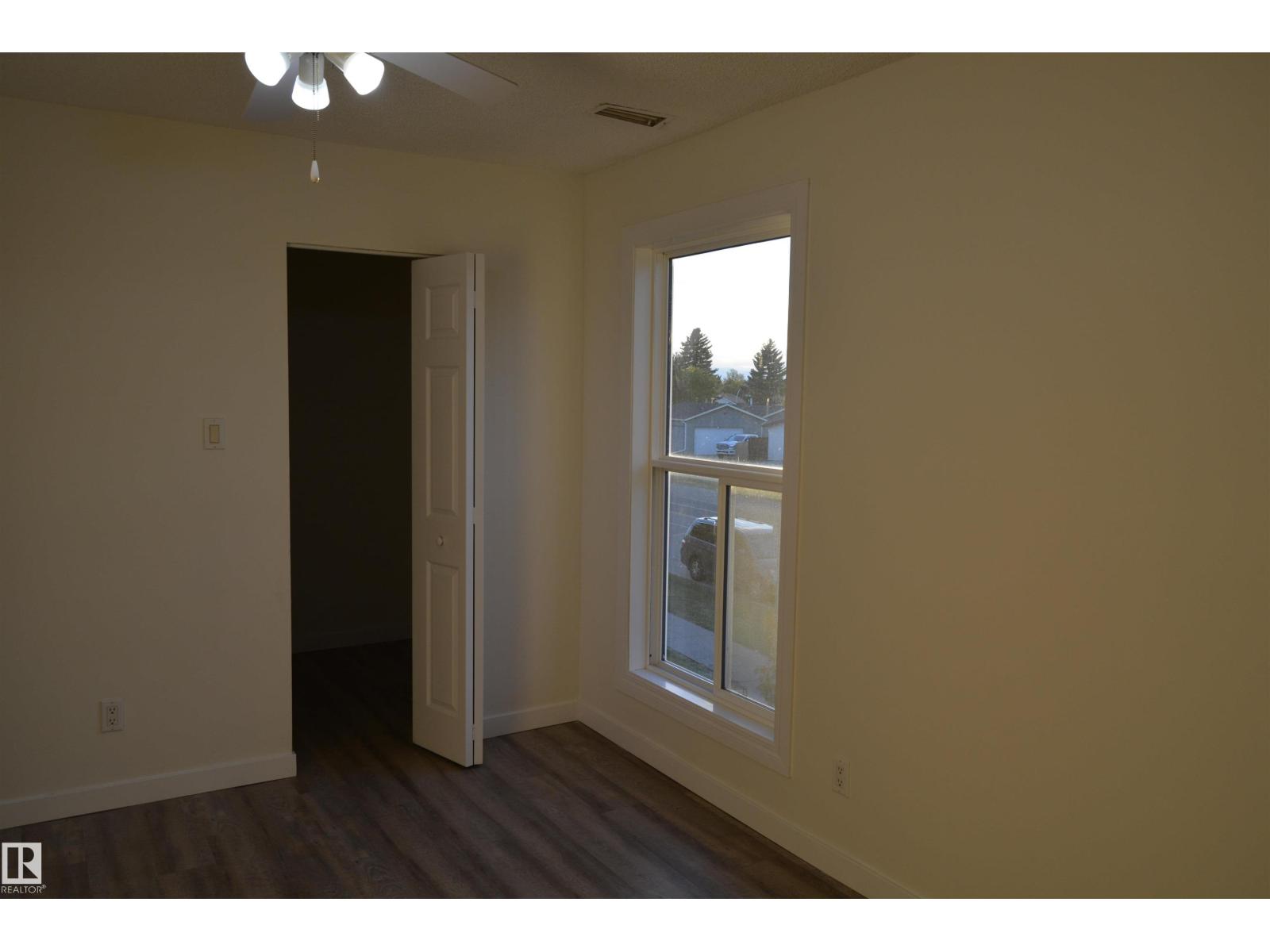#49 1503 MILL WOODS RD E NW - 10