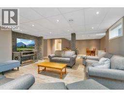 8 Hansen Close, Sylvan Lake, AB T4S2P1 Photo 17