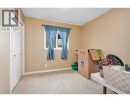 8 Hansen Close, Sylvan Lake, AB T4S2P1 Photo 15