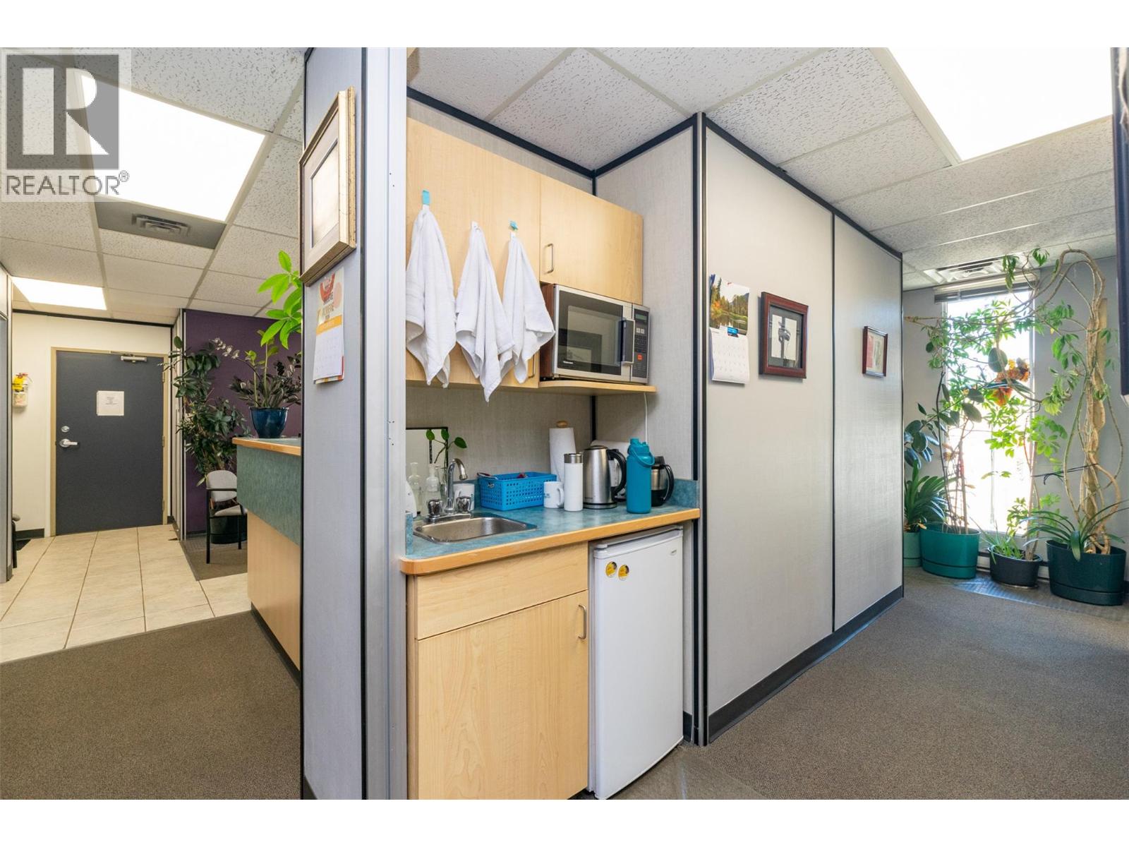 208 231 Trans Canada Highway, Salmon Arm