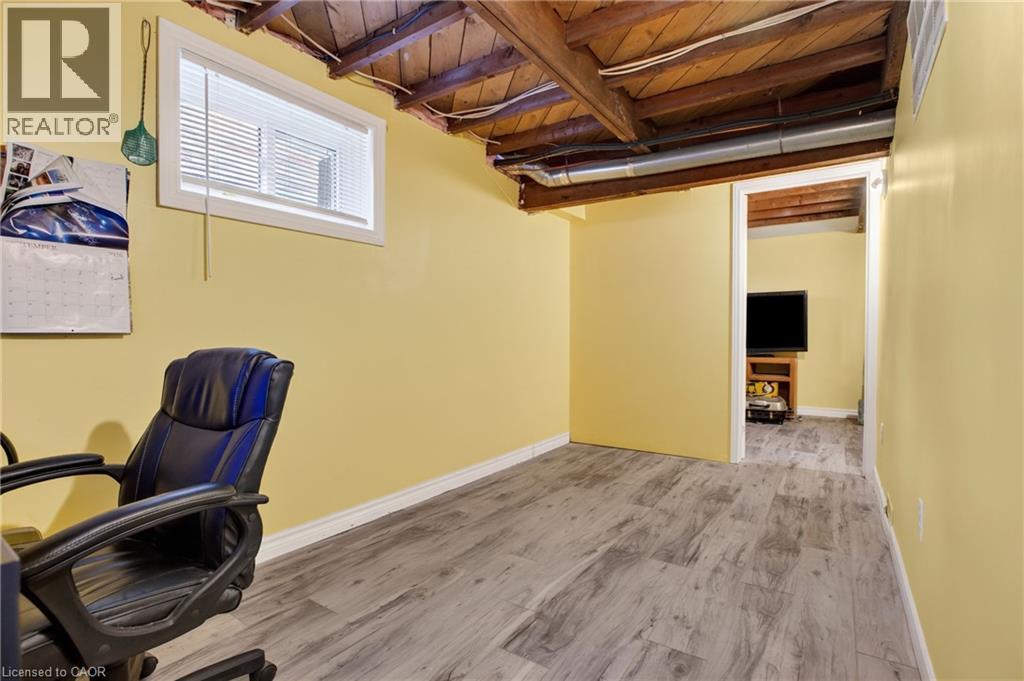 64 NORFOLK Avenue - Image 26