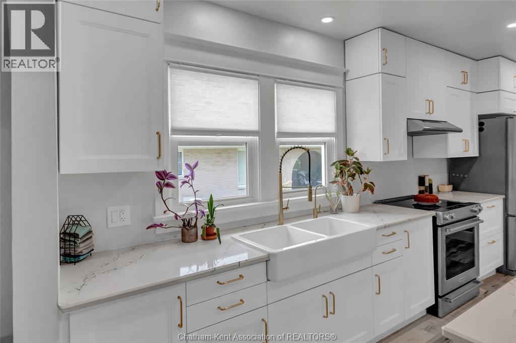 1134 Elizabeth STREET - 14