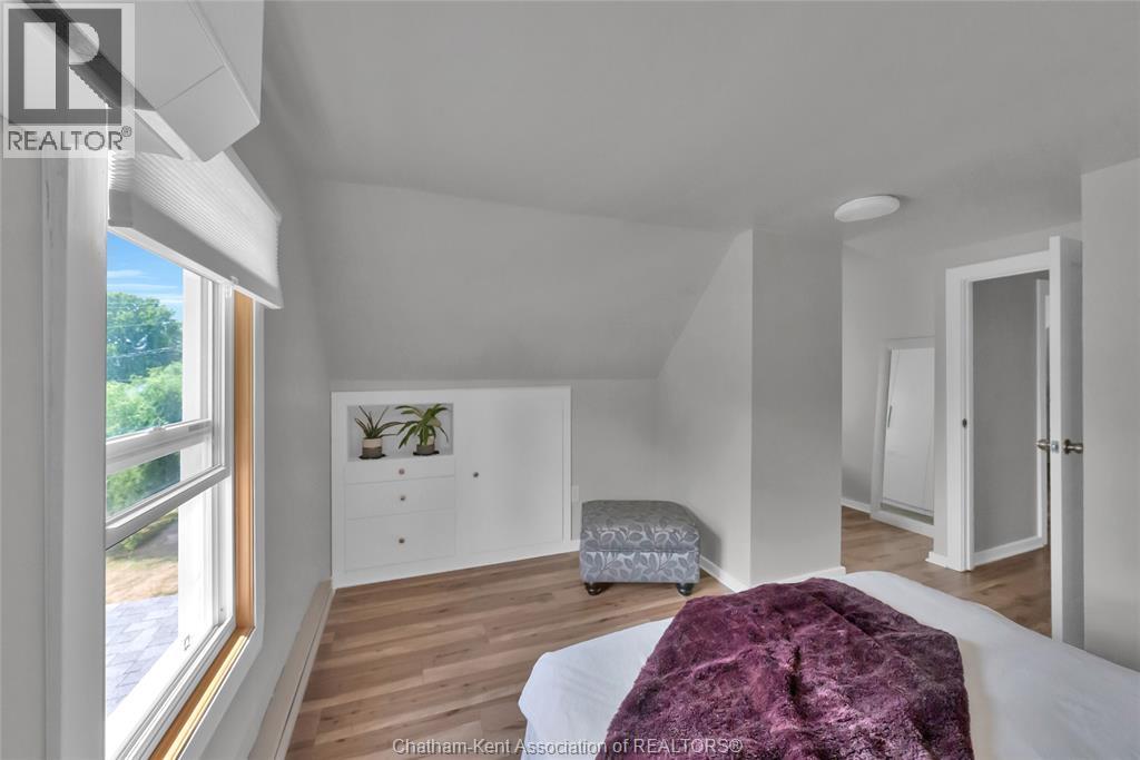 1134 Elizabeth STREET - Image 29