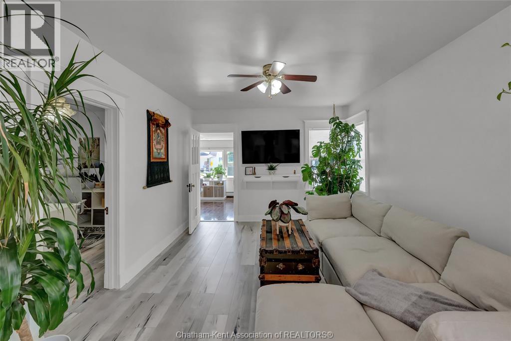 1134 Elizabeth STREET - 7