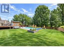11952 Round Lake Road, Laurentian Valley, ON K8A6W8 Photo 45