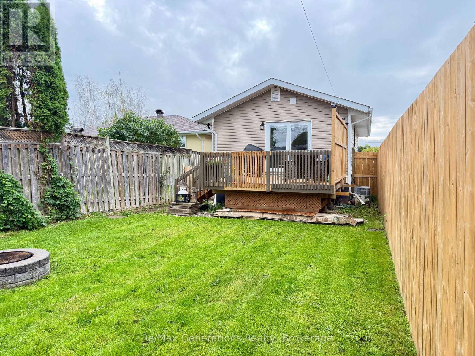 1413 FRANCIS STREET W - Image 30