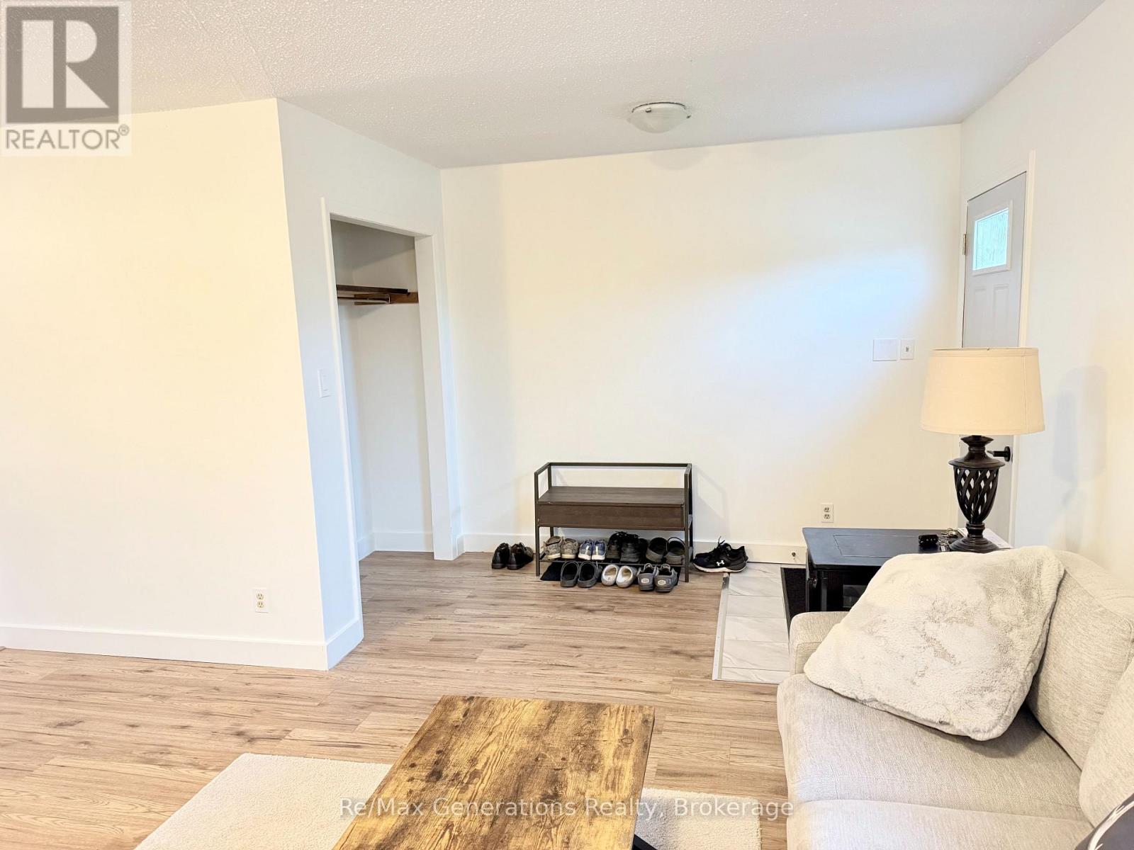 1413 FRANCIS STREET W - Image 7