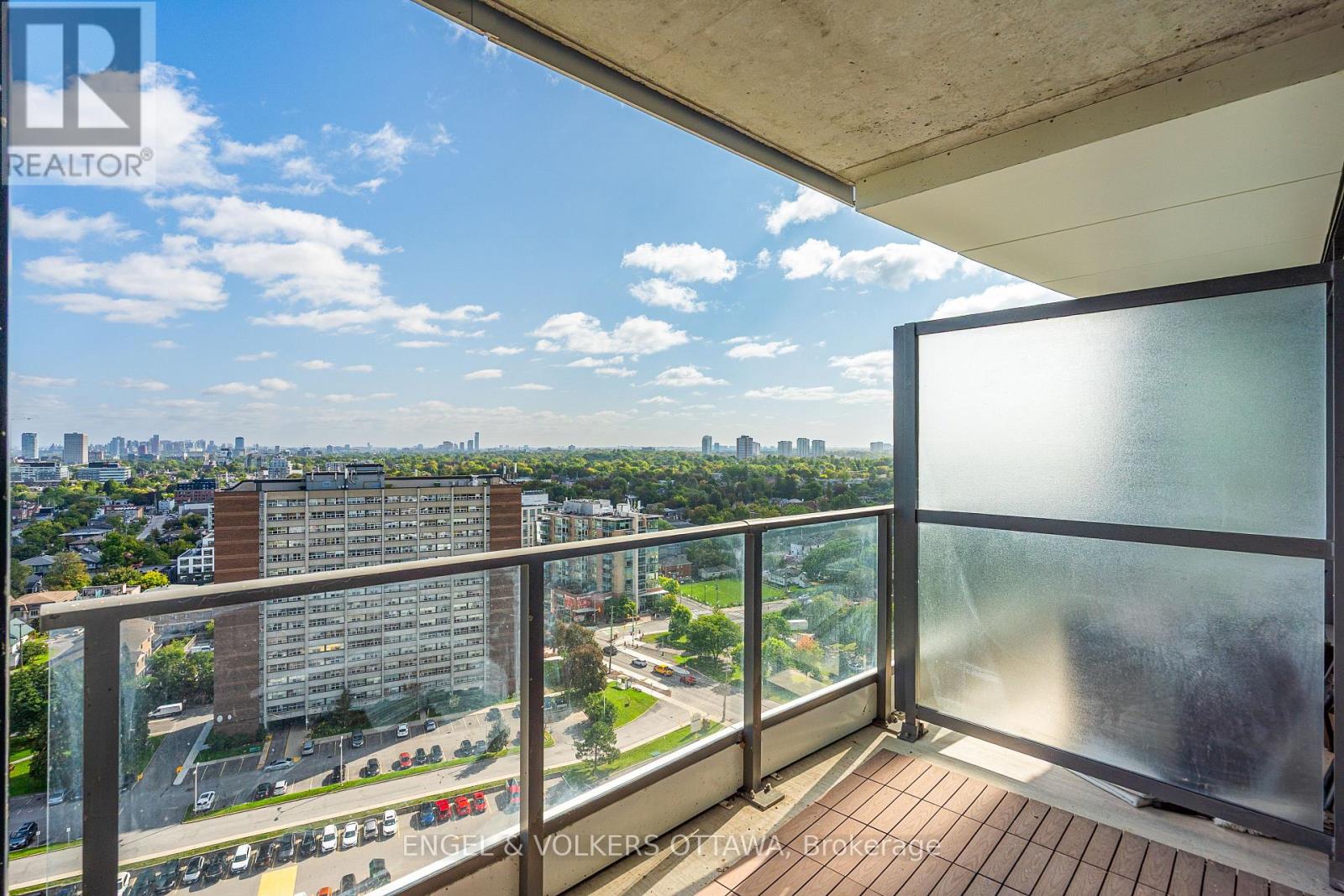 1 Bed, 1 Bath House for Sale in Ottawa – 1905 – 485 RICHMOND ROAD, Ottawa – MLS# X13795734 - Image 8