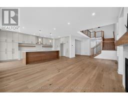 6461 Renaud Road, Ottawa, ON K1W0R8 Photo 11