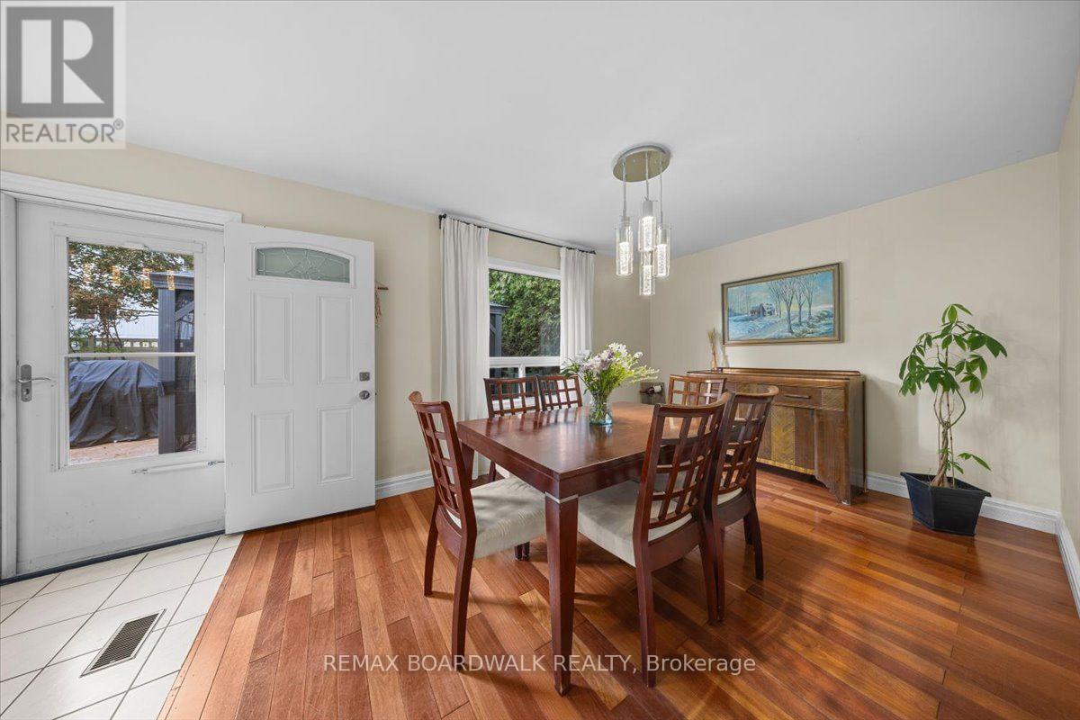989 CAHILL DRIVE W - 12