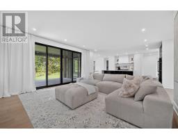 35 Horned Lark Court, Ottawa, ON K4B0L2 Photo 7