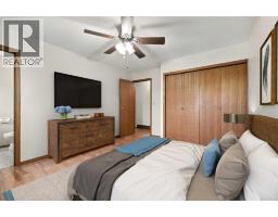 Bedroom - 102 Richards Crescent, Red Deer, AB T4P3B8 Photo 11