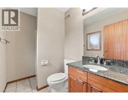 4pc Bathroom - 102 Richards Crescent, Red Deer, AB T4P3B8 Photo 12