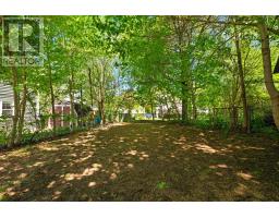 6477 Roslyn Road, Halifax, NS B3L2M6 Photo 32